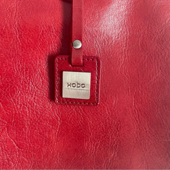 HOBO INTERNATIONAL Paulina Venice red Handbag has some wear please check picture - Picture 3 of 16